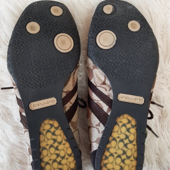 Coach Women's Metallic Gold and Brown Signature Lace Up Sneakers Size: 7.5M - Picture 2 of 7